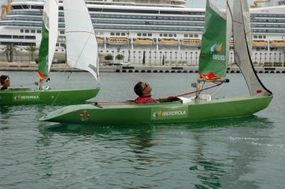 Ensayo con poco viento en el I Trofeo Internacional Iberdrola de vela paralímpica   